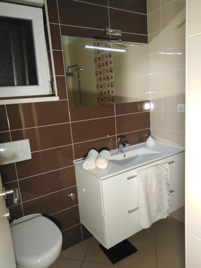 Apartman Visic 1692 คาชเตลา ภายนอก รูปภาพ