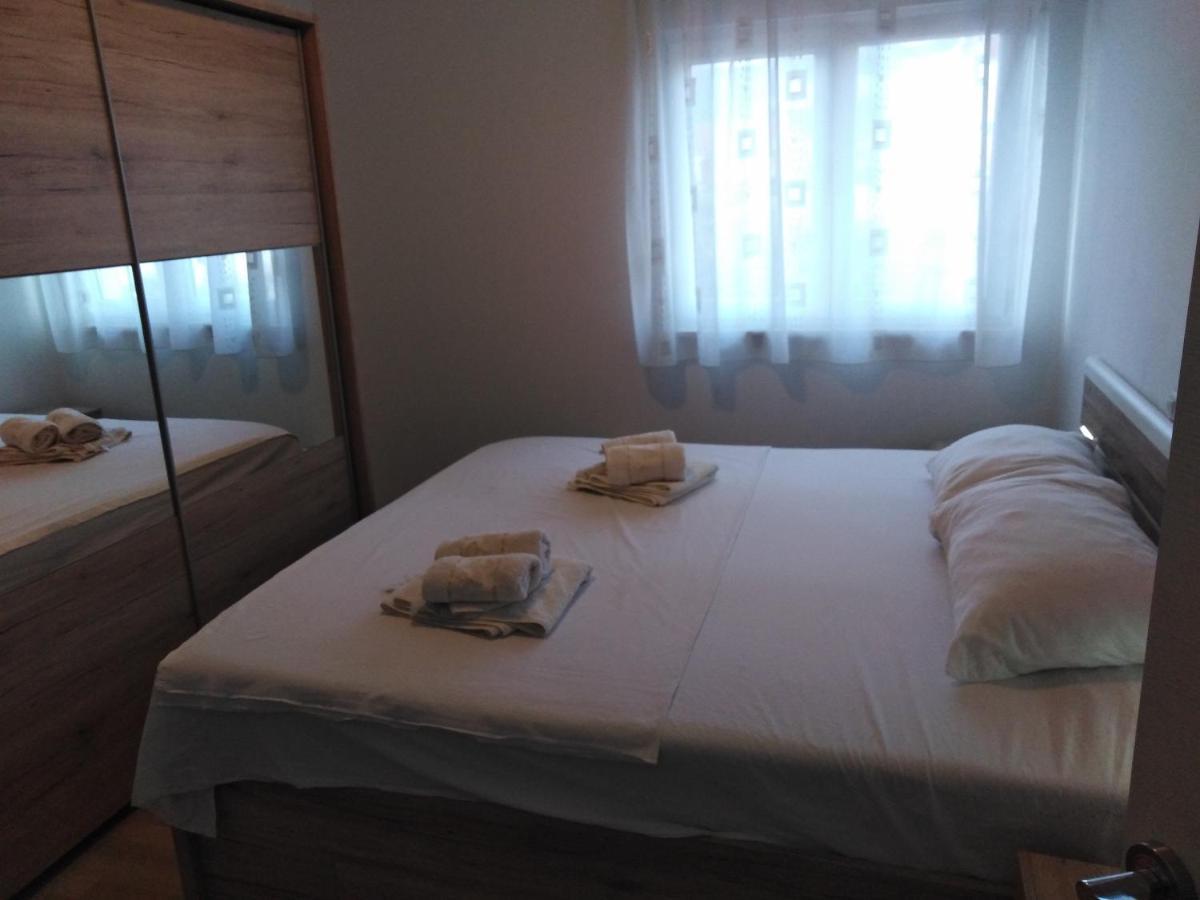 Apartman Visic 1692 คาชเตลา ภายนอก รูปภาพ