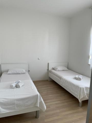 Apartman Visic 1692 คาชเตลา ภายนอก รูปภาพ