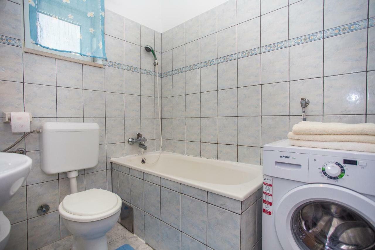 Apartman Visic 1692 คาชเตลา ภายนอก รูปภาพ