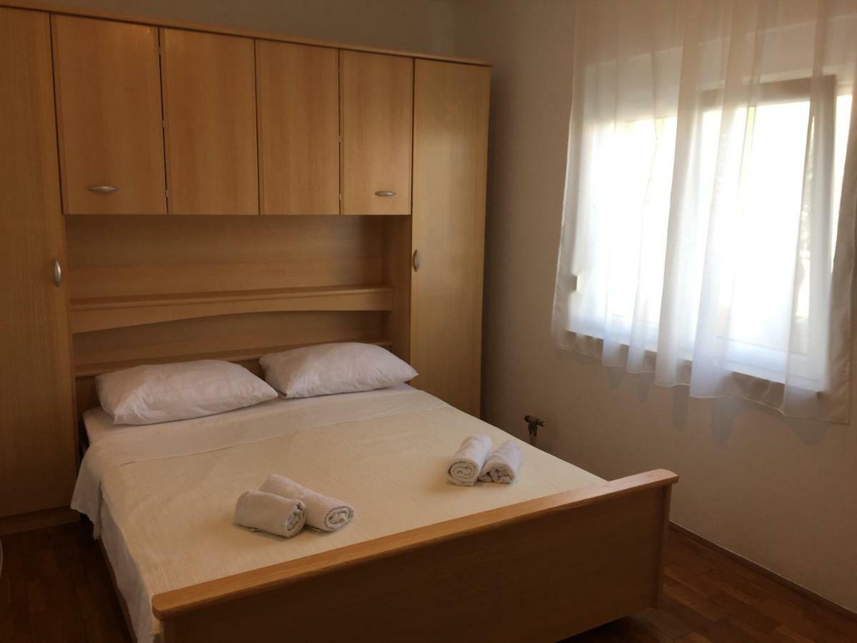 Apartman Visic 1692 คาชเตลา ภายนอก รูปภาพ